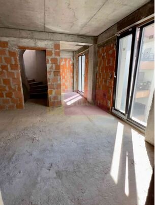 Vanzare cladire de biroruri/casa in zona Dorobantilor